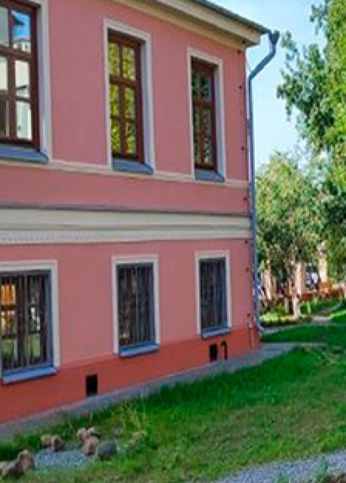 Три истории под окном. Экскурсия