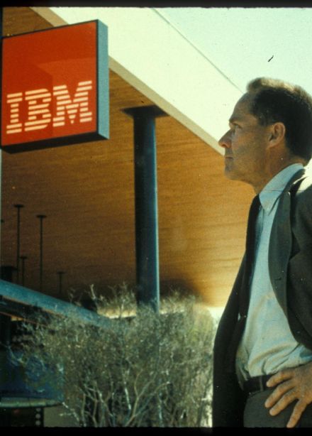 Модернизм, Inc.