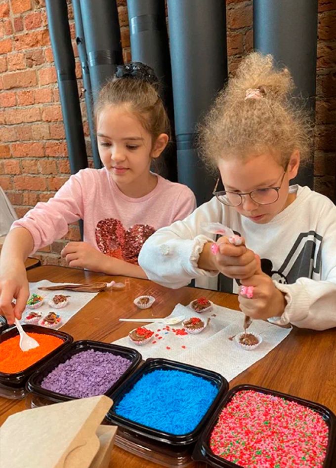 Шоколадные конфеты ручной работы. Мастер-класс. Творческая экскурсия